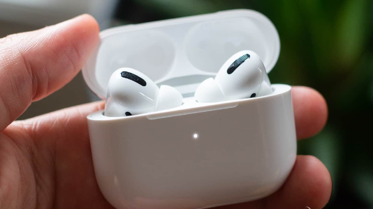 AirPods