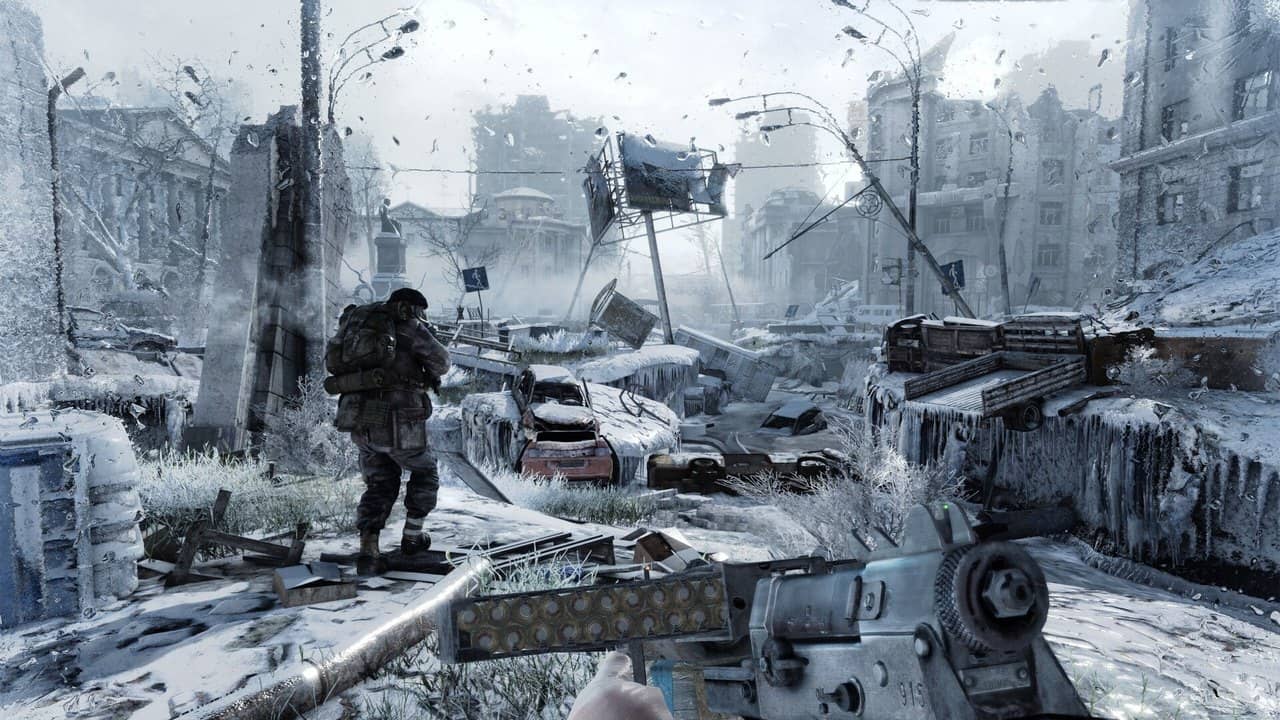 A character walking down a snow-covered ruined Moscow street in Metro 2033 Redux