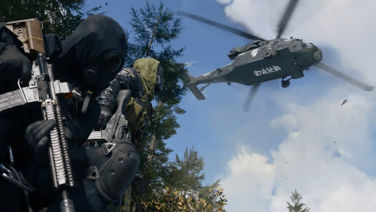 A squad of soldiers advancing with helicopter support in Call of Duty Modern Warfare 4